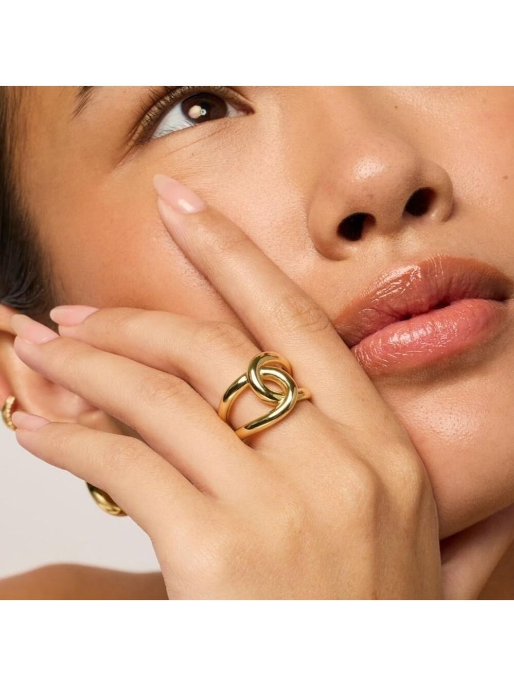 14K Gold Plated Chunky Interlock Statement Ring - Picture 4 of 4